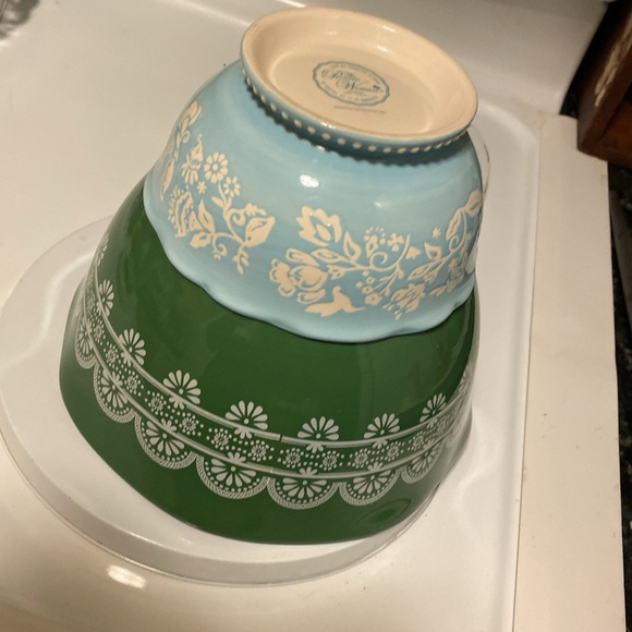 PIONEER WOMEN STONEWARE REPLACEMENT  BOWLS 9 in and 6 inch - Picture 6 of 6